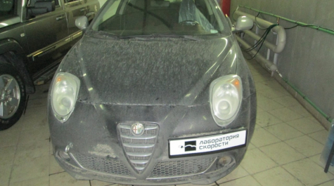 Alfa Romeo MITO 1.3 JTD 95hp MT 2009 года выпуска